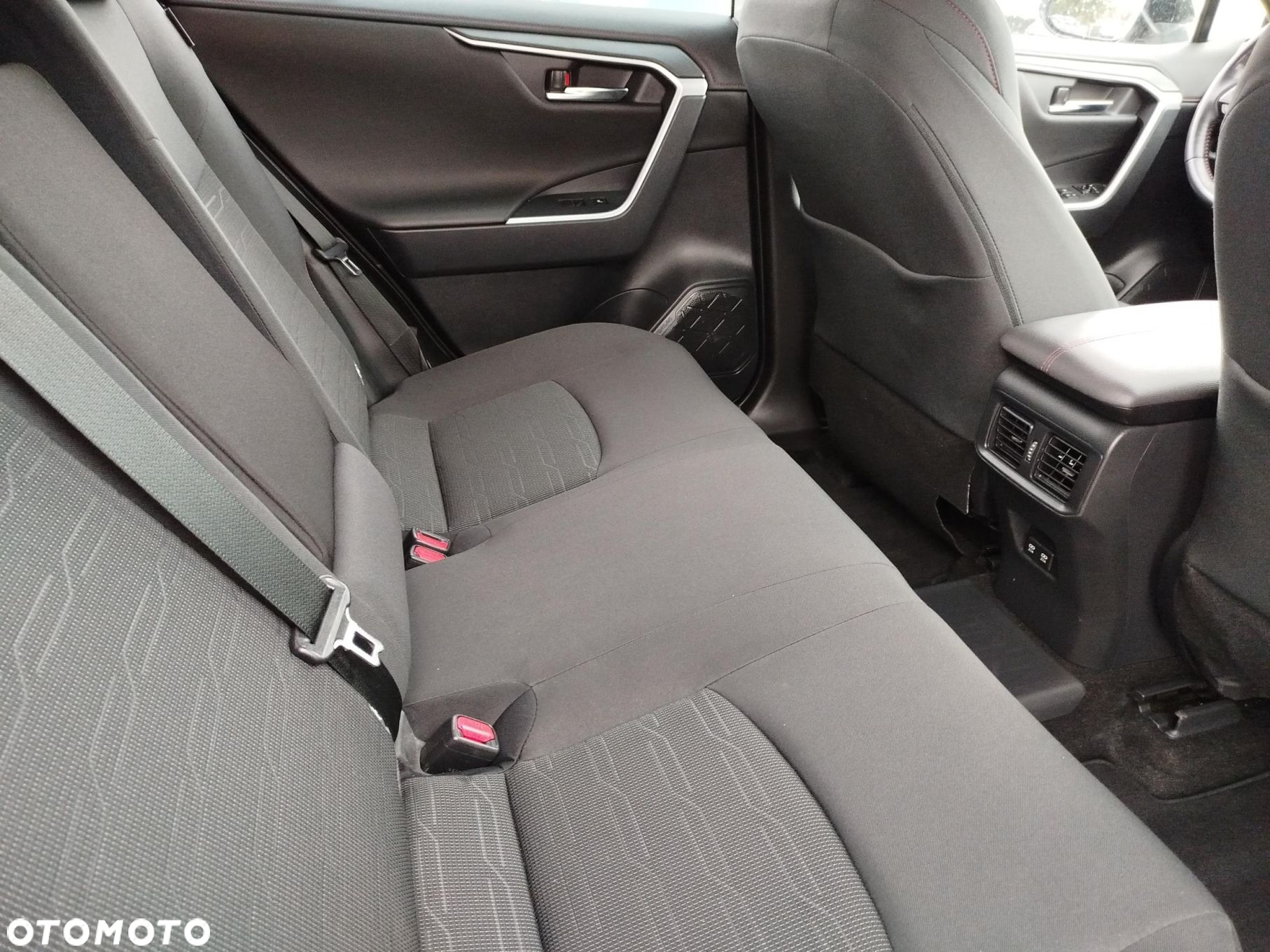 Toyota RAV4 - 13