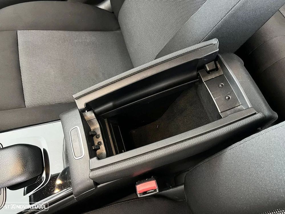 Mercedes-Benz A 180 Limousine d 7G-DCT Style - 17