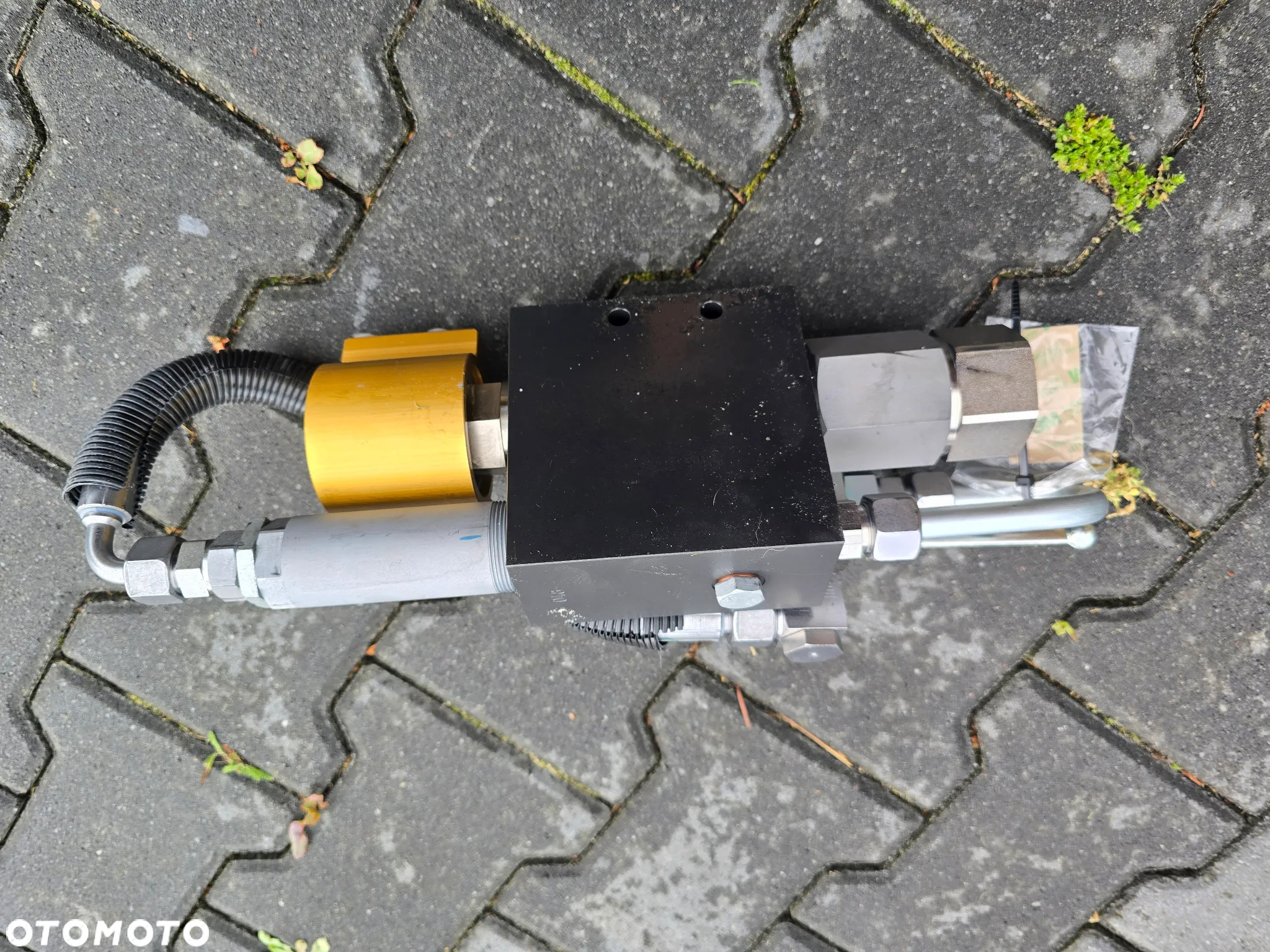 Rozdzielacz do hydrauliki 501/354 - 2