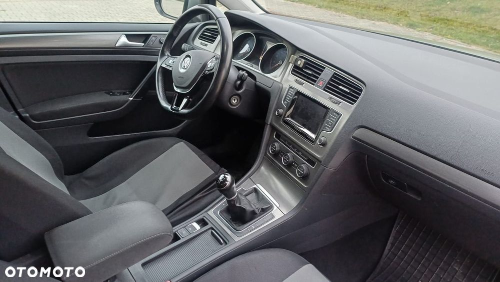 Volkswagen Golf 1.6 TDI BlueMotion Technology Comfortline - 15