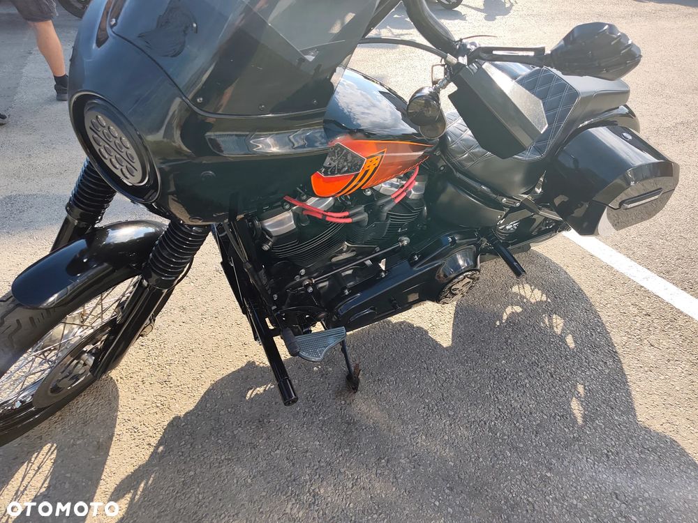 Harley-Davidson Softail Street Bob - 18