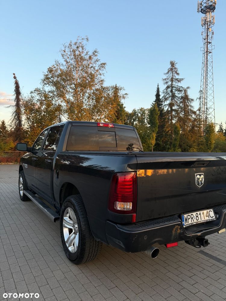 Dodge RAM 1500 5.7 4x4 - 12