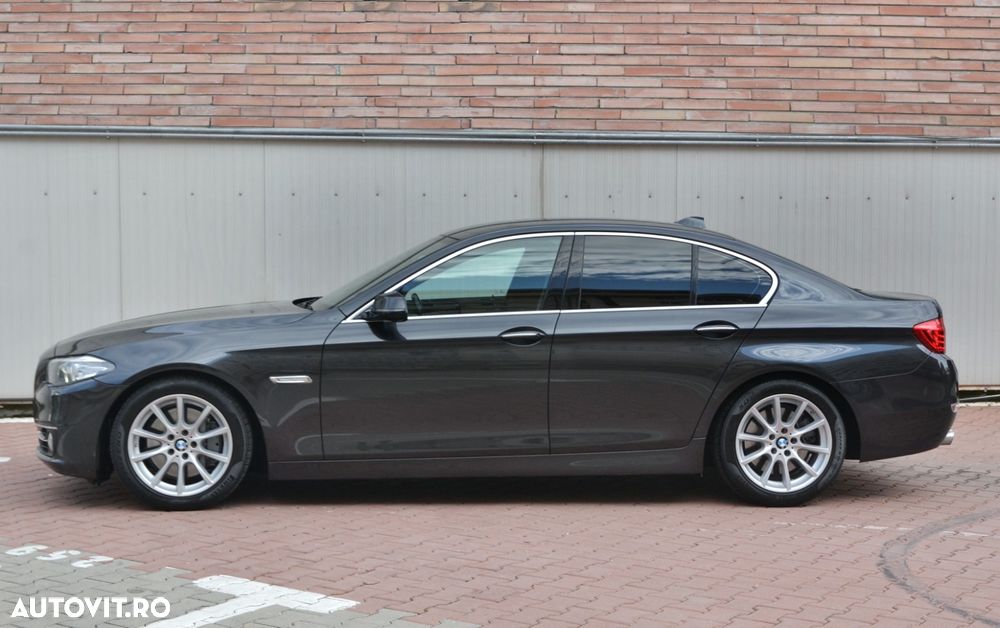 BMW Seria 5 530d Sport-Aut. Luxury Line - 13
