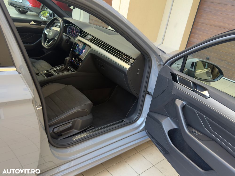 Volkswagen Passat 2.0 TDI SCR DSG R-Line - 20