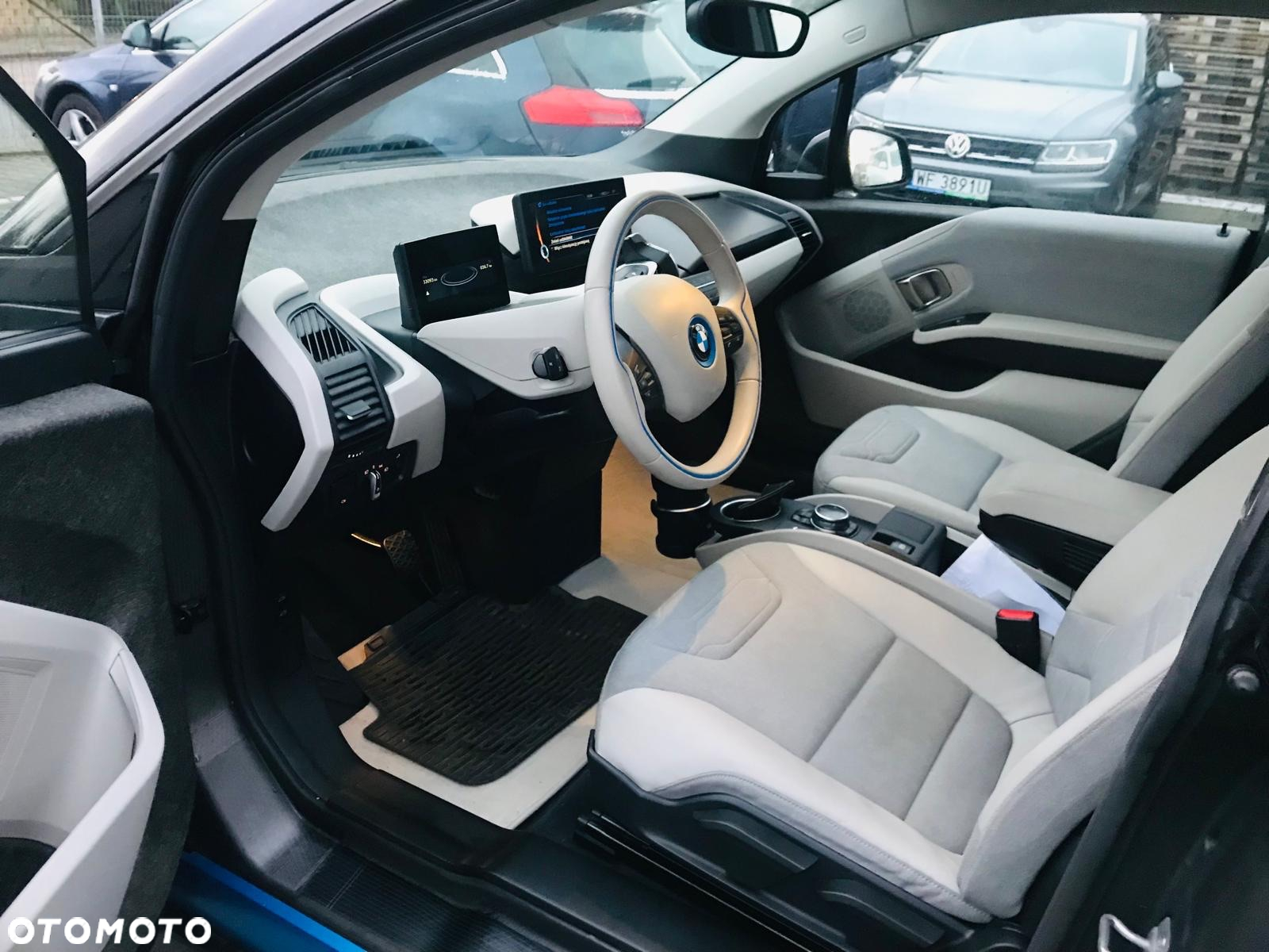 BMW i3 (60 Ah) - 19