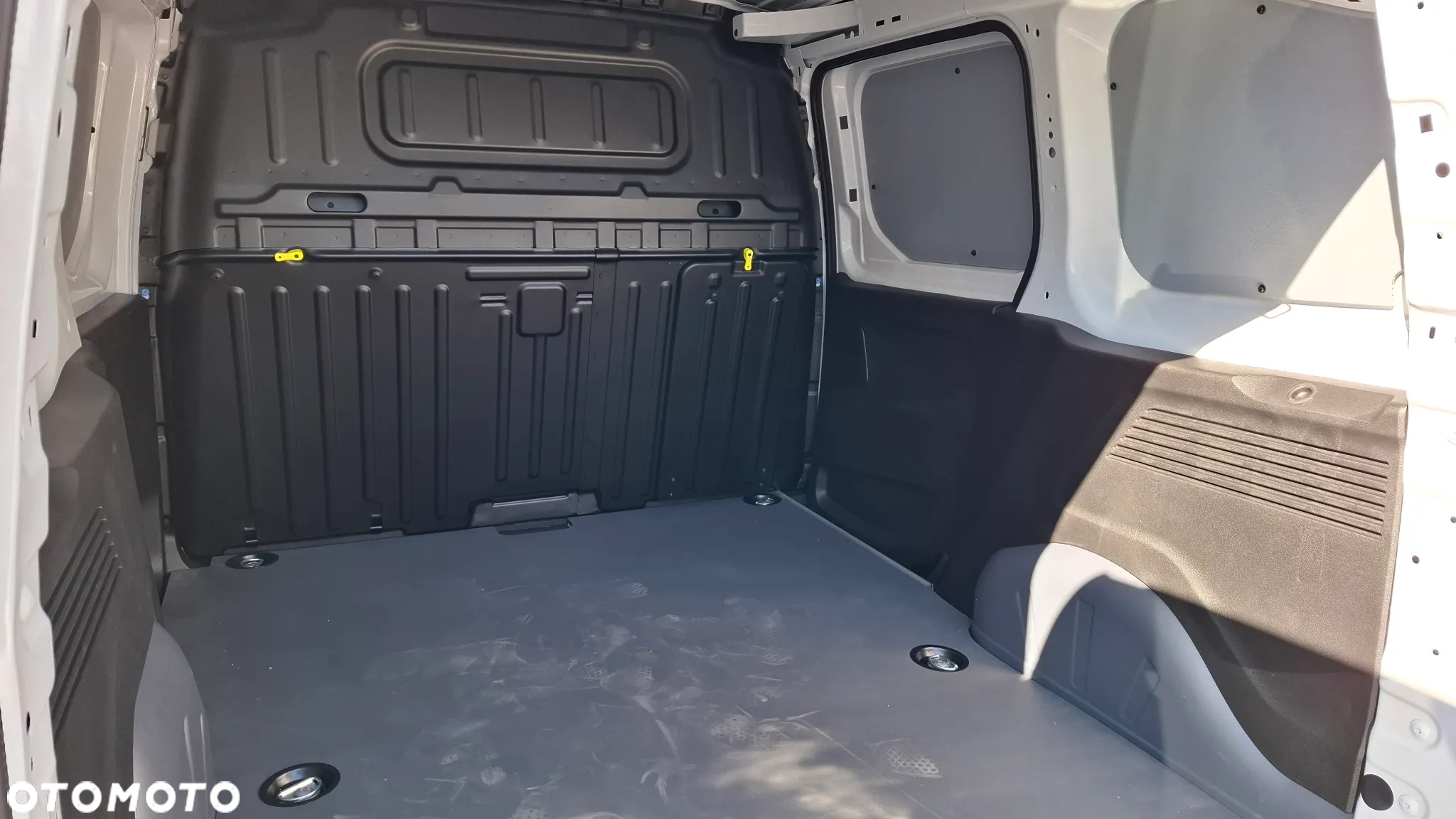 Toyota Proace City - 12