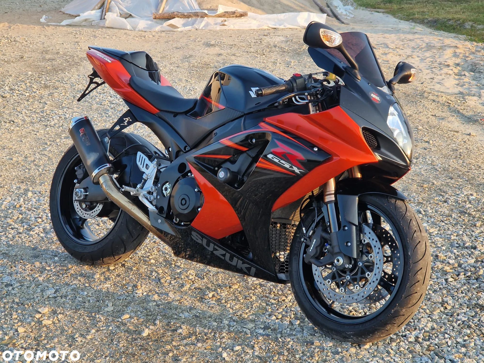 Suzuki GSX-R - 1
