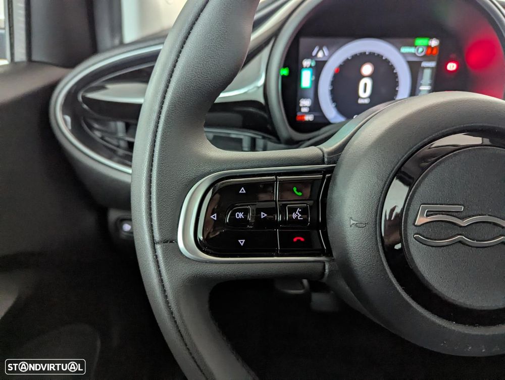 Fiat 500e C Icon - 34