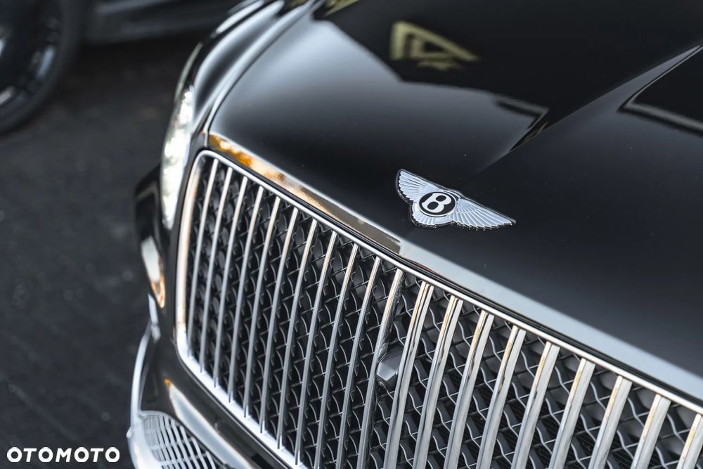 Bentley Bentayga EWB Azure - 13