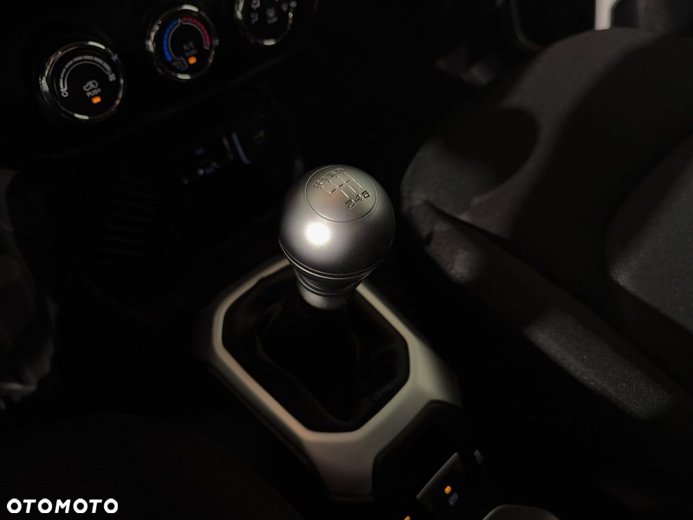Jeep Renegade - 21
