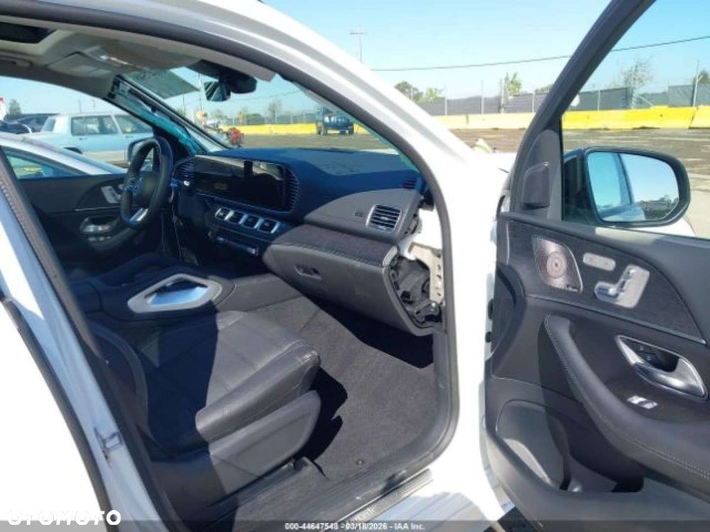 Mercedes-Benz GLS - 10