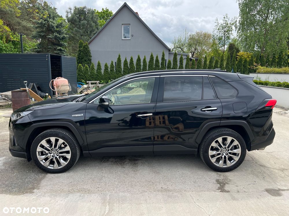 Toyota RAV4 - 8