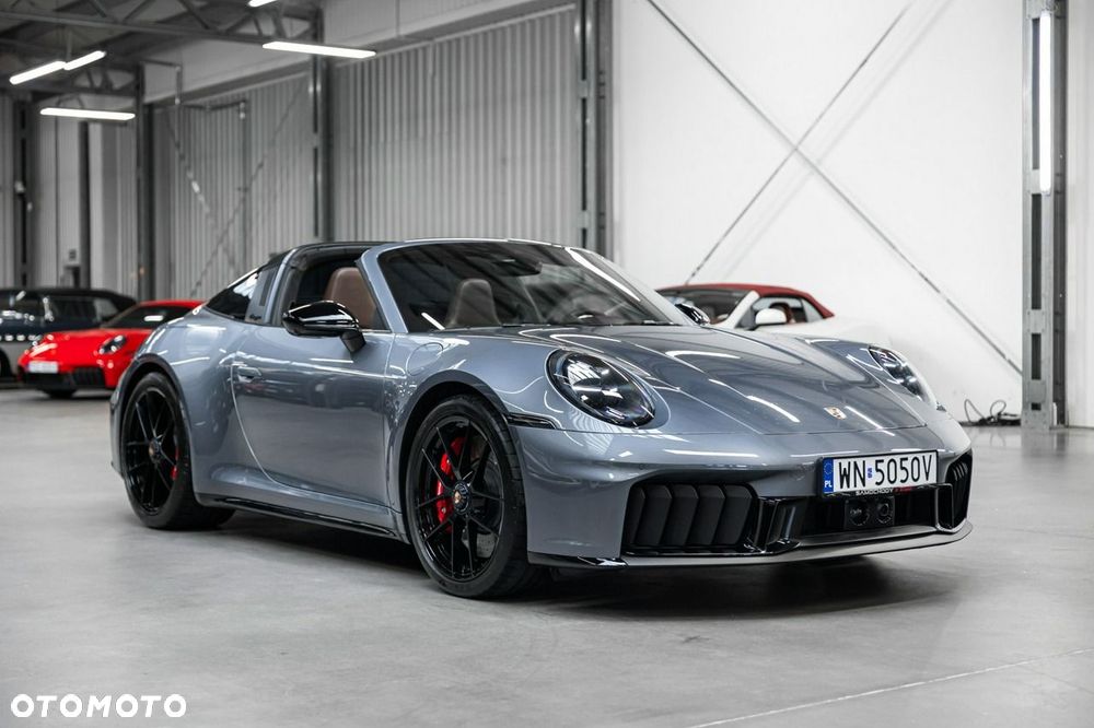 Porsche 911 Targa 4 GTS PDK - 5