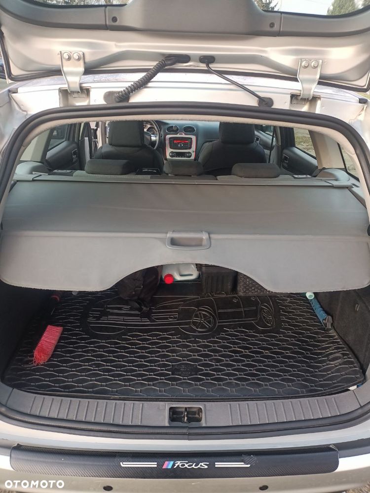 Ford Focus 1.8 TDCi Amber X - 11