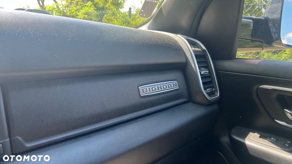 RAM 1500 Crew Cab Shortbed Bighorn - 20