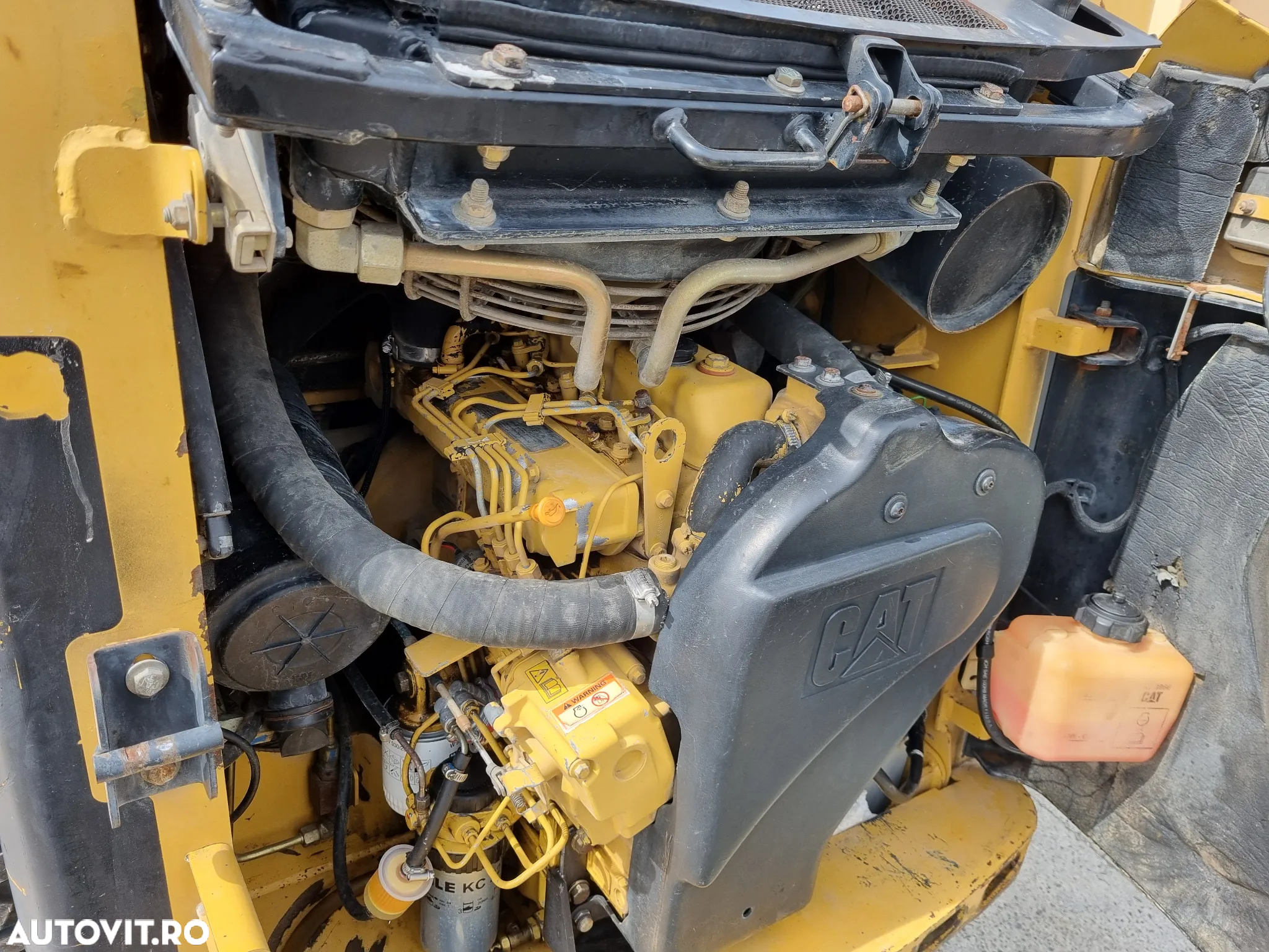Caterpillar 226 - 11