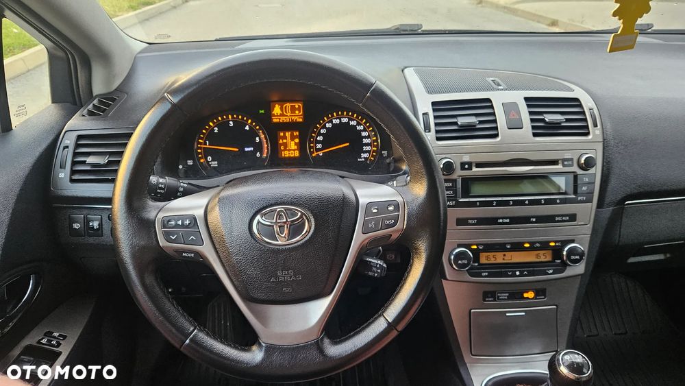 Toyota Avensis 2.0 D-4D Premium - 28