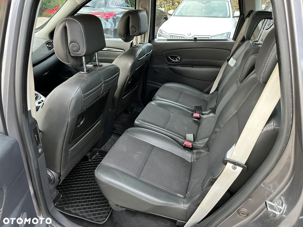Renault Scenic - 22