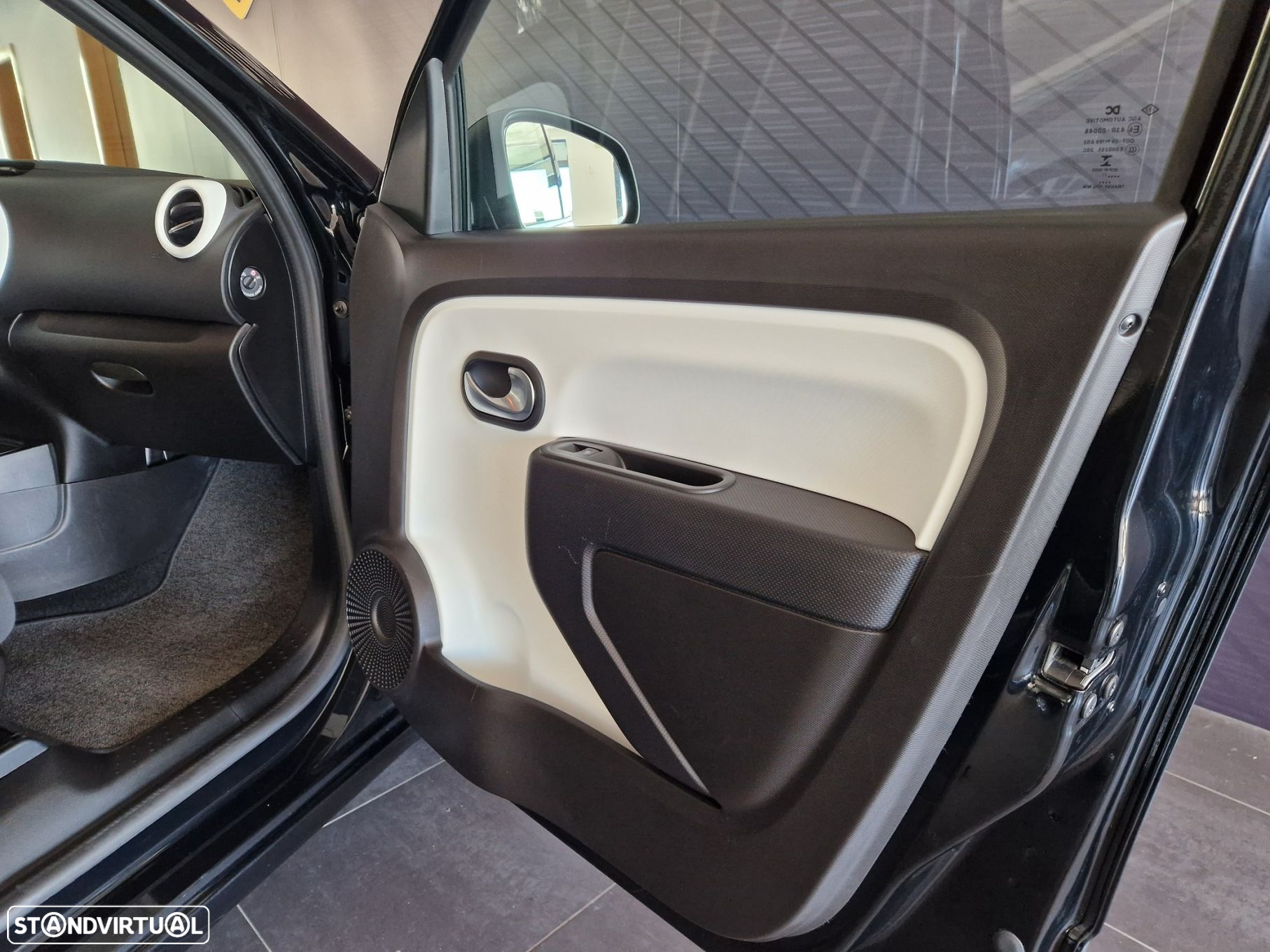 Renault Twingo 1.0 SCe Zen - 11