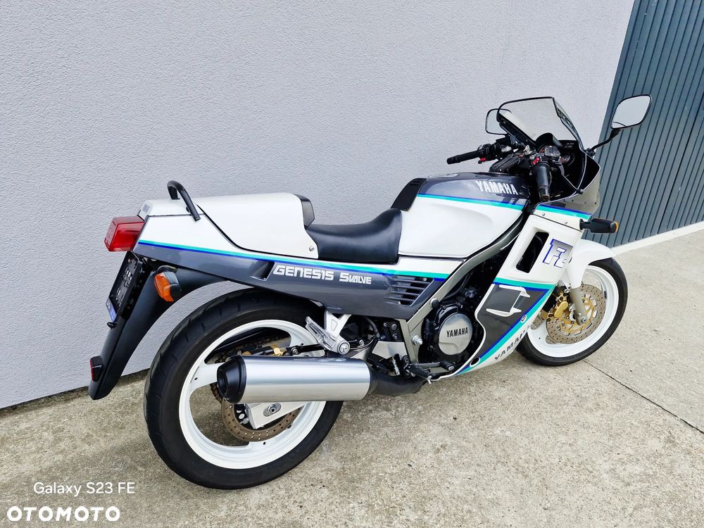 Yamaha FZ - 3