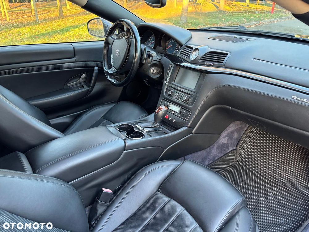 Maserati GranTurismo S - 4