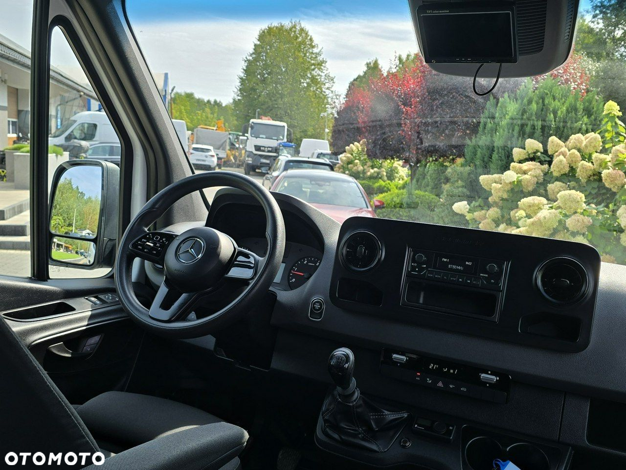 Mercedes-Benz Sprinter - 21