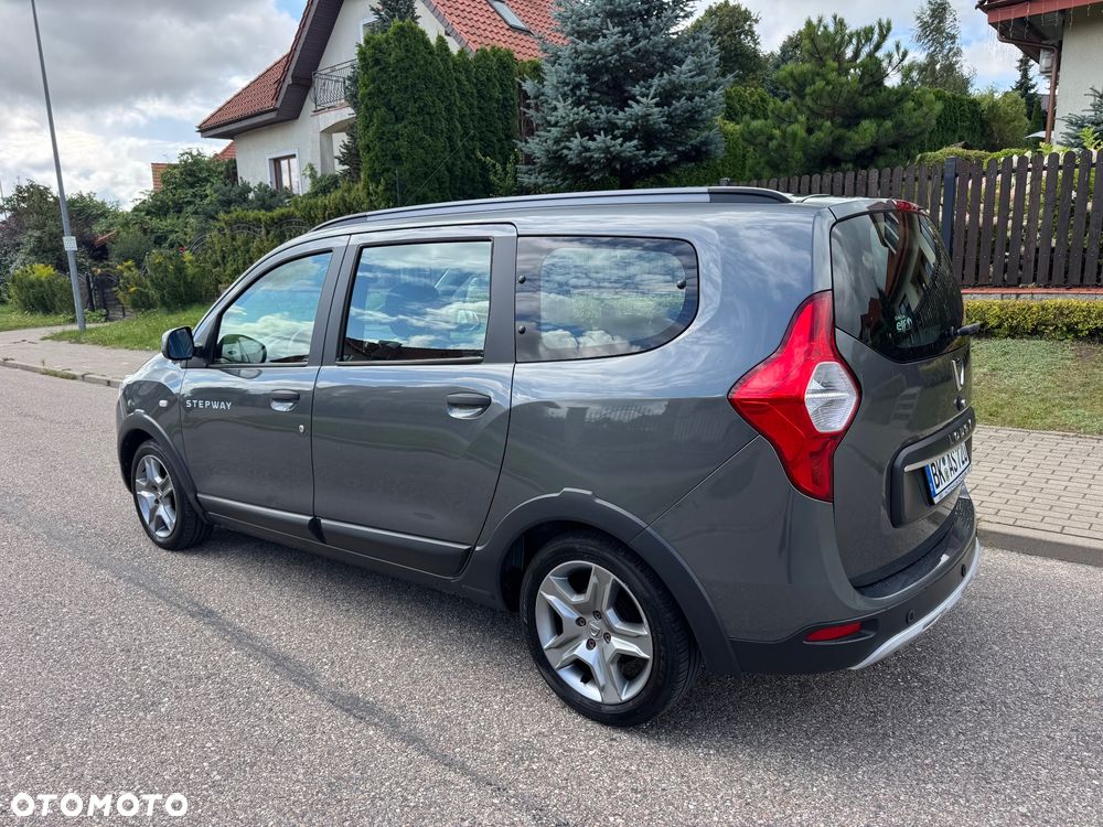 Dacia Lodgy dCi 110 Stepway Celebration - 5
