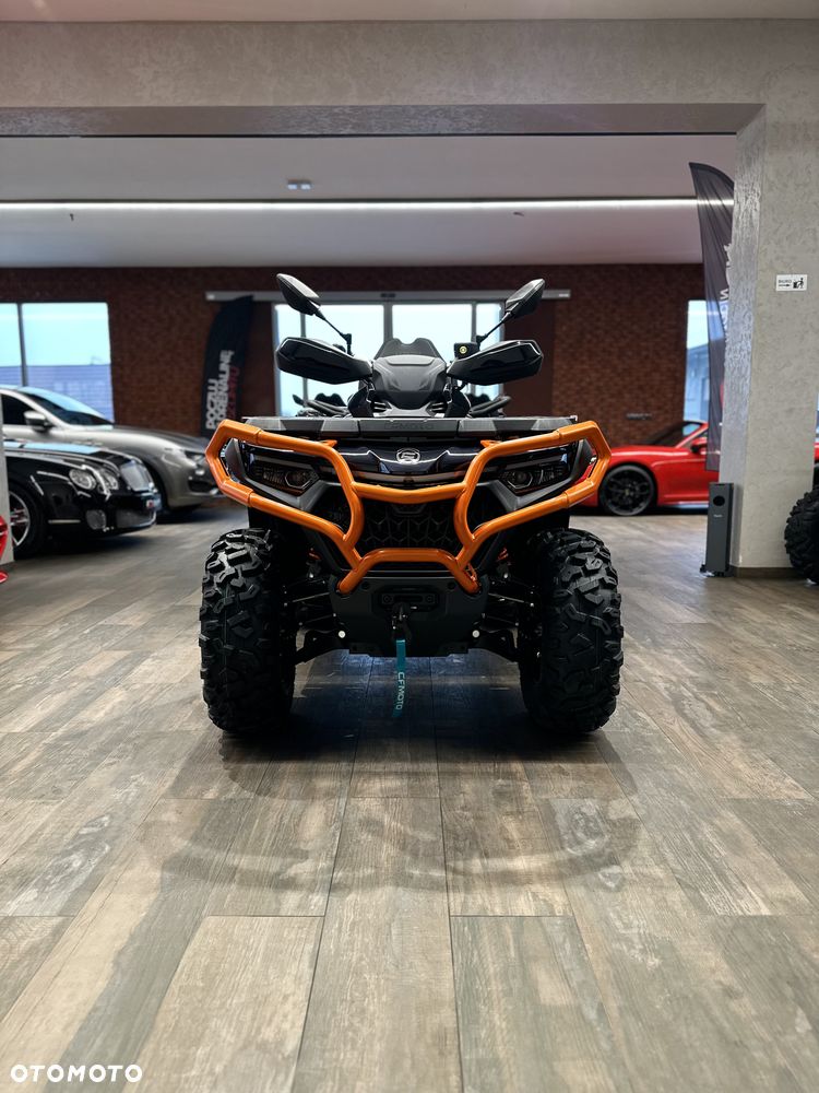 CFMoto CForce - 8