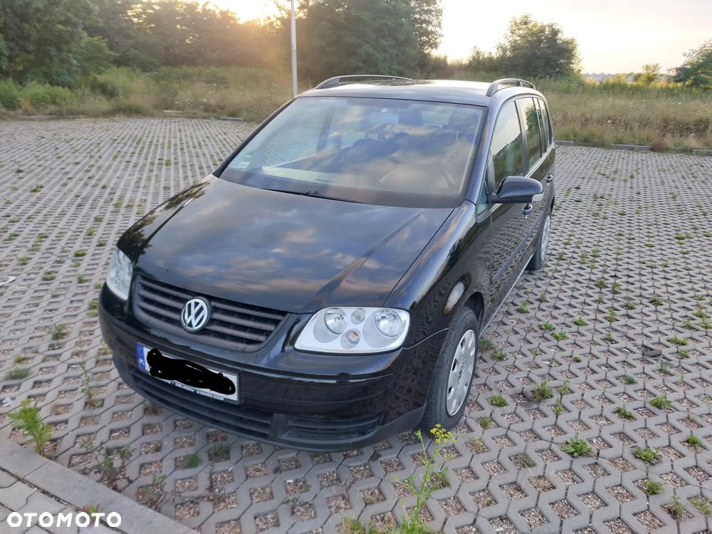 Volkswagen Touran 1.6 Basis - 4