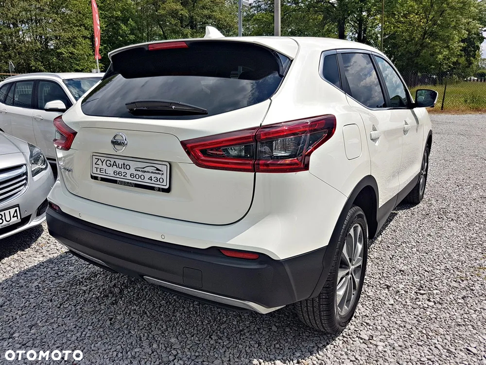 Nissan Qashqai 1.3 DIG-T DCT TEKNA+ - 9