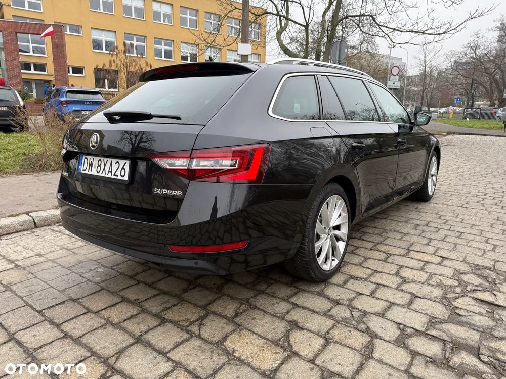 Skoda Superb 1.8 TSI Ambition DSG - 6