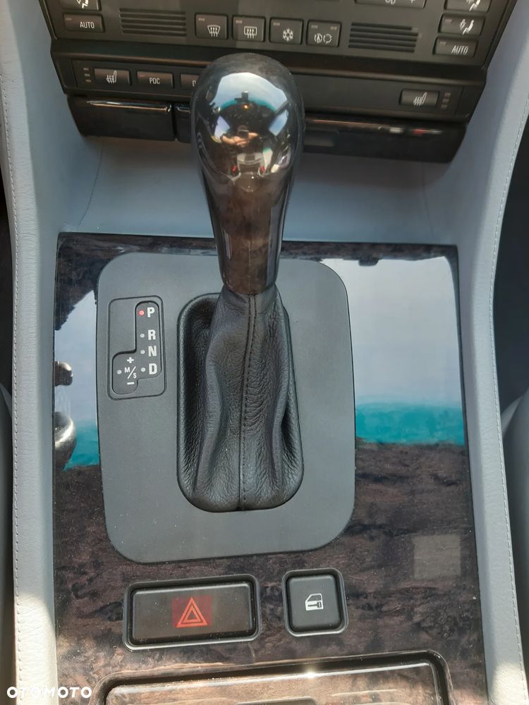 BMW Seria 7 740i - 22