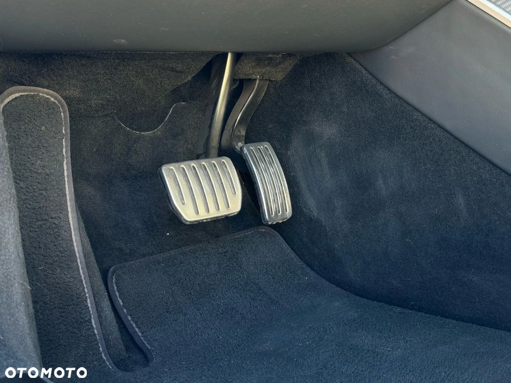 Tesla Model S Plaid - 23