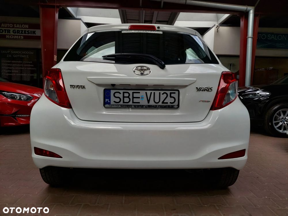 Toyota Yaris - 11