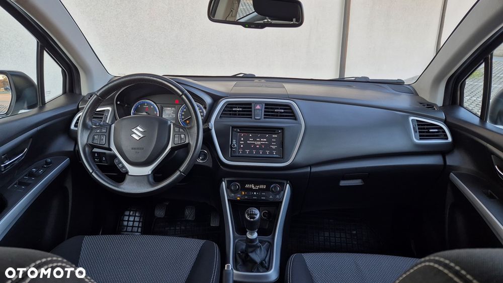 Suzuki SX4 S-Cross 1.6 DDiS 4x4 Comfort+ - 10