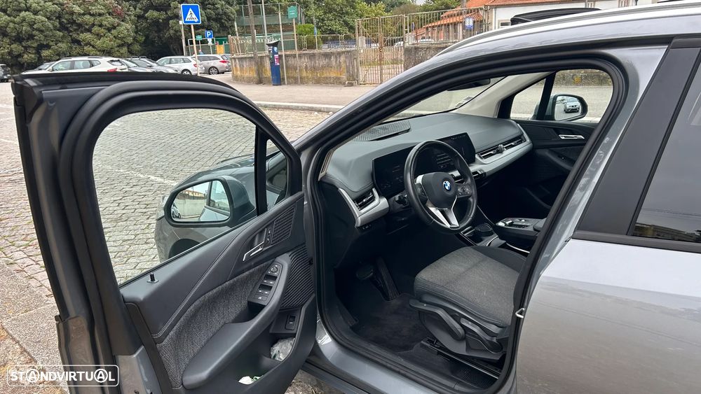 BMW 218 Active Tourer d Auto - 4