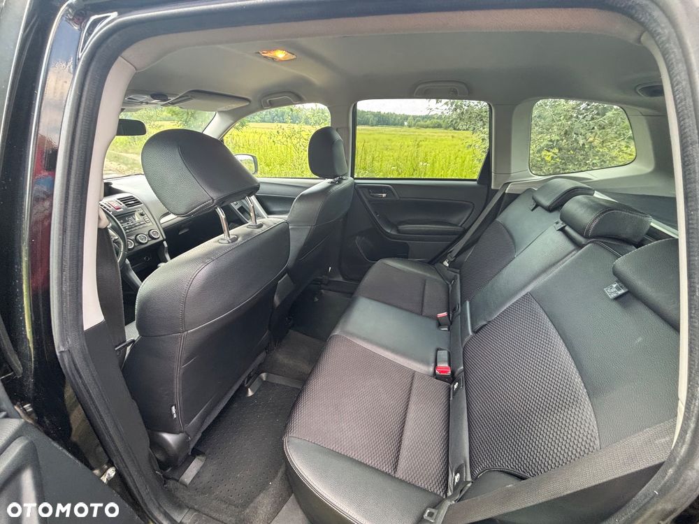 Subaru Forester 2.0XT Comfort Lineartronic EU6 - 10