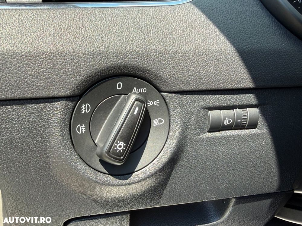 Skoda Octavia 1.6 TDI 4X4 Ambition - 14