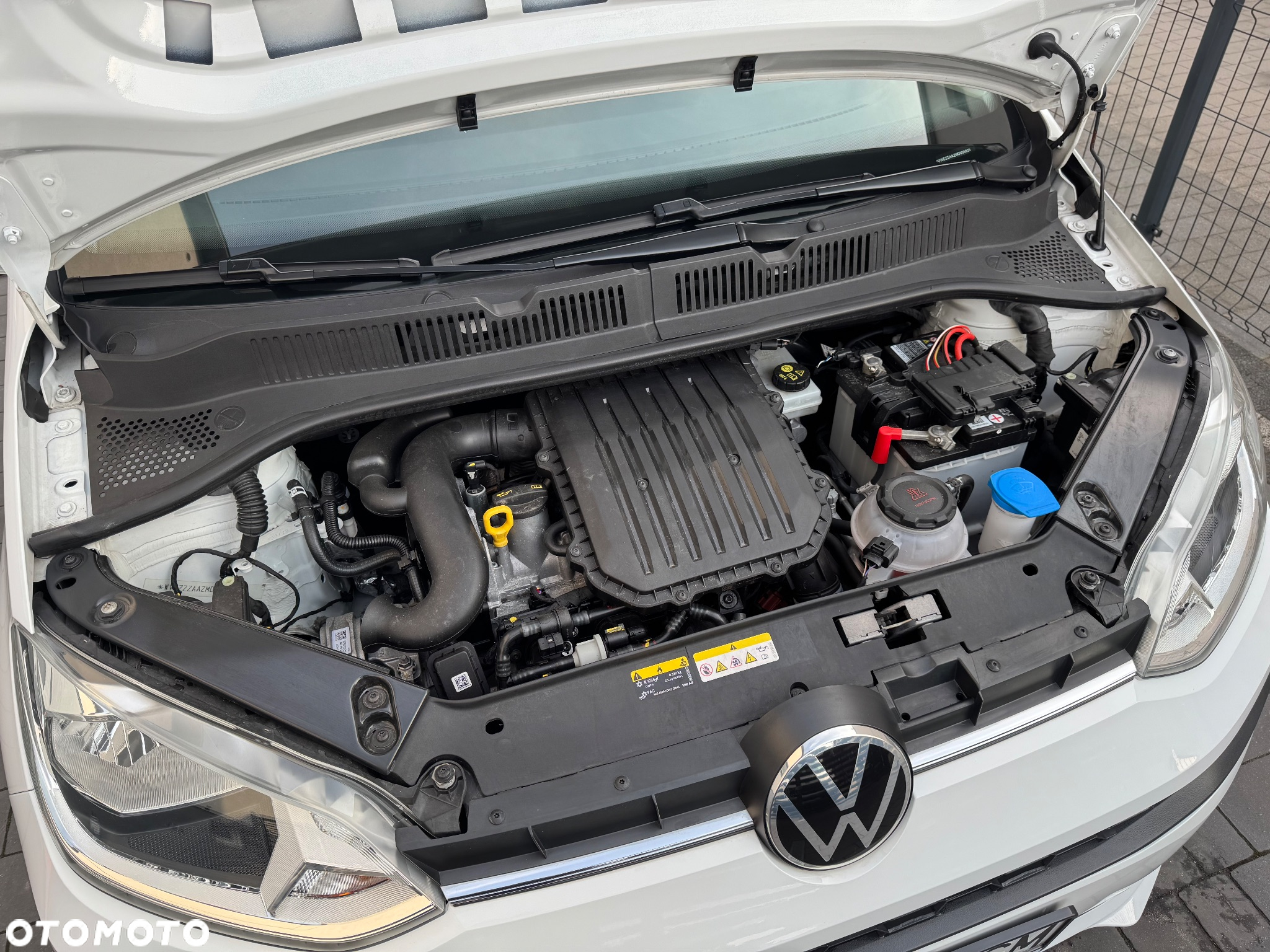 Volkswagen up! 1.0 move - 15