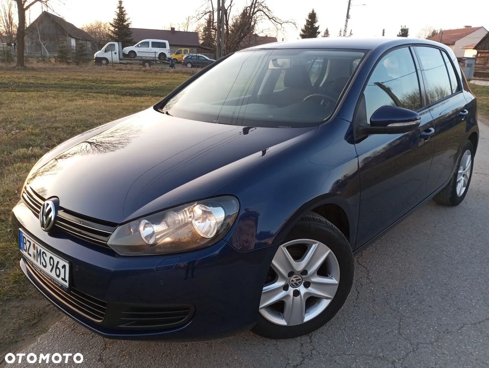 Volkswagen Golf - 1