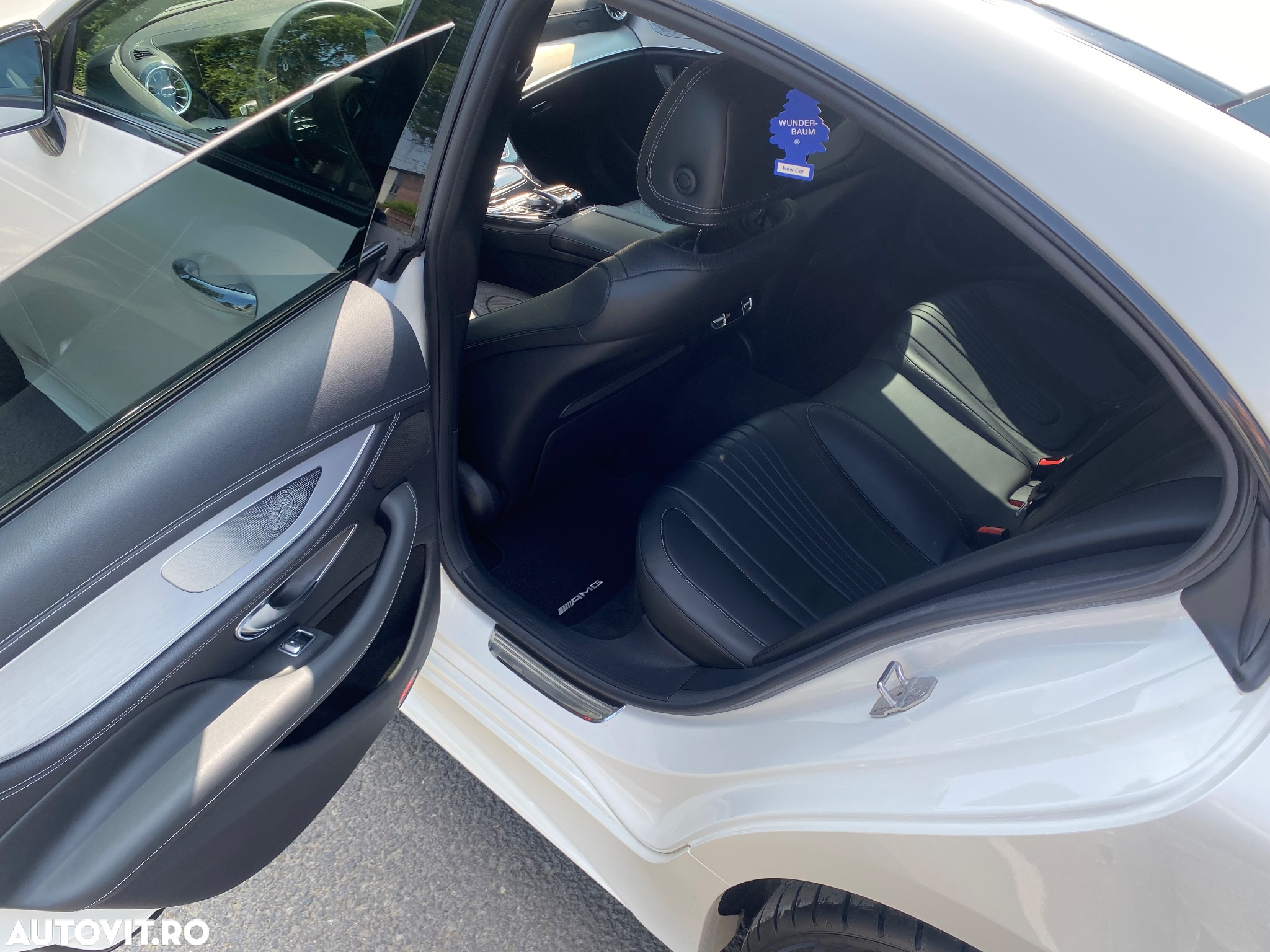 Mercedes-Benz CLS 400 d 4Matic 9G-TRONIC AMG Line - 13