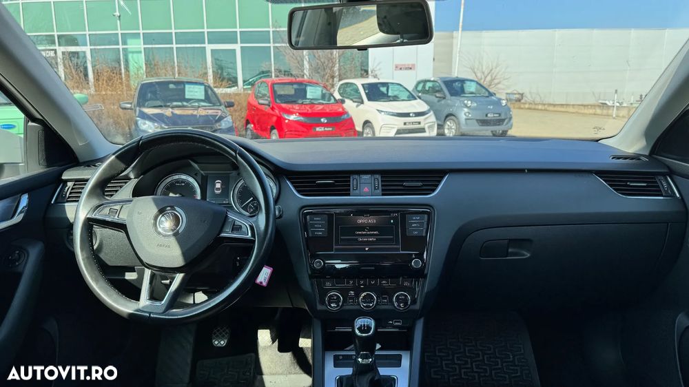 Skoda Octavia - 7