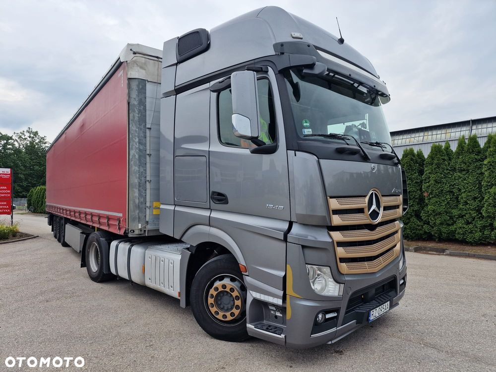 Mercedes-Benz Actros - 2