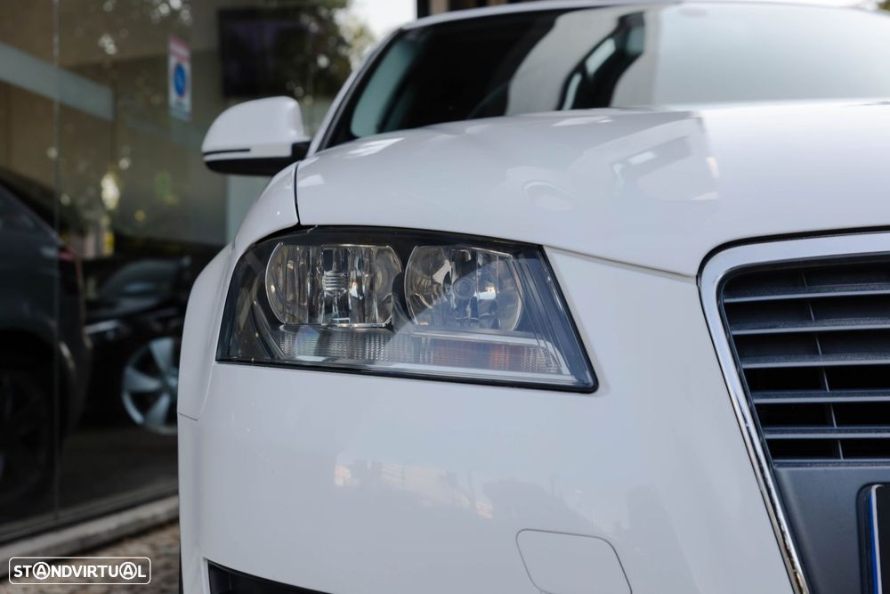 Audi A3 1.6 TDI Attraction - 5