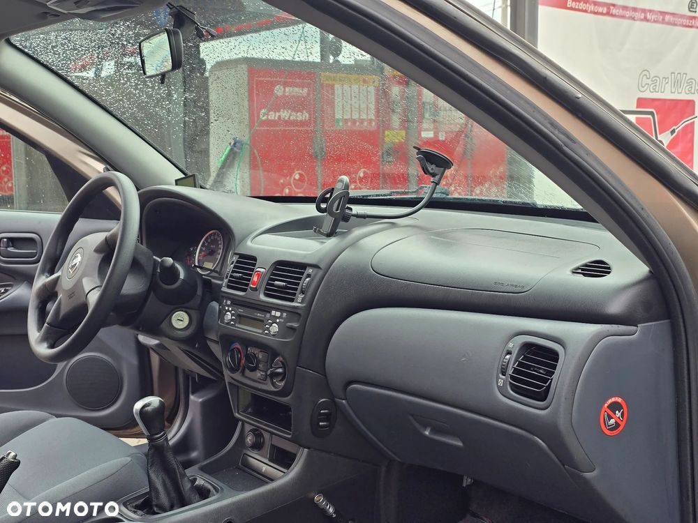 Nissan Almera II 1.5 Visia - 5