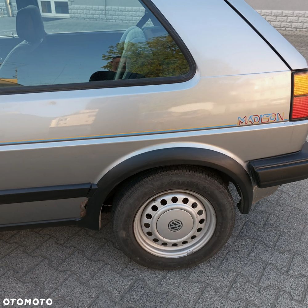 Volkswagen Golf - 4