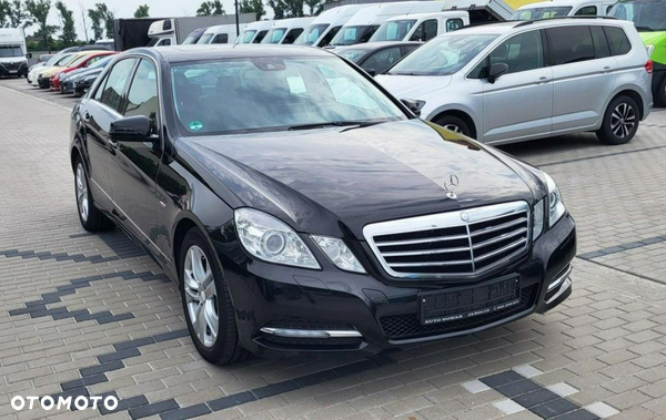 Mercedes-Benz Klasa E 200 CGI BlueEFFICIENCY 7G-TRONIC Avantgarde