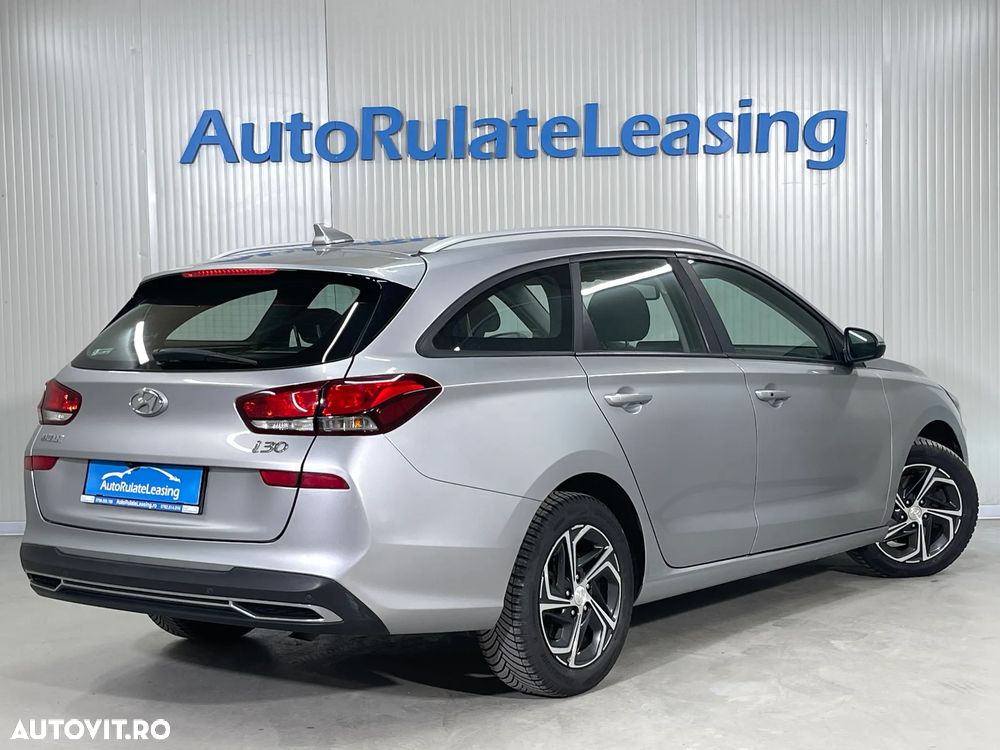Hyundai i30 1.6 CRDI DCT Select - 4