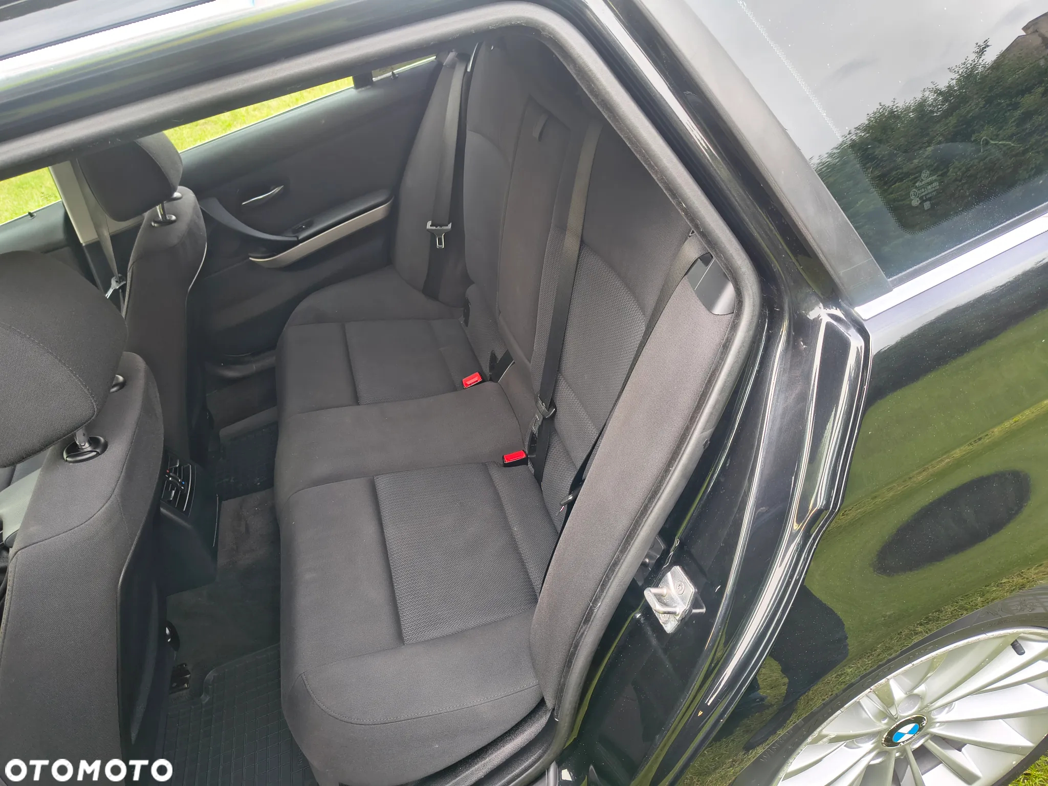 BMW Seria 3 318d - 17
