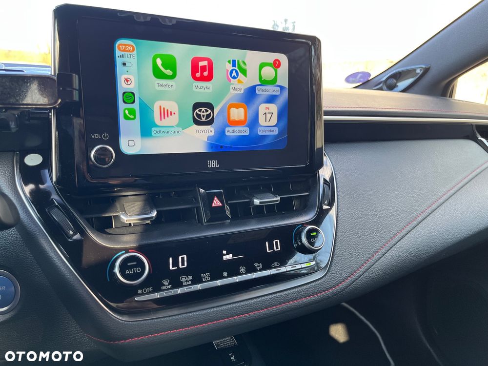 Toyota Corolla 2.0 Hybrid Executive - 27